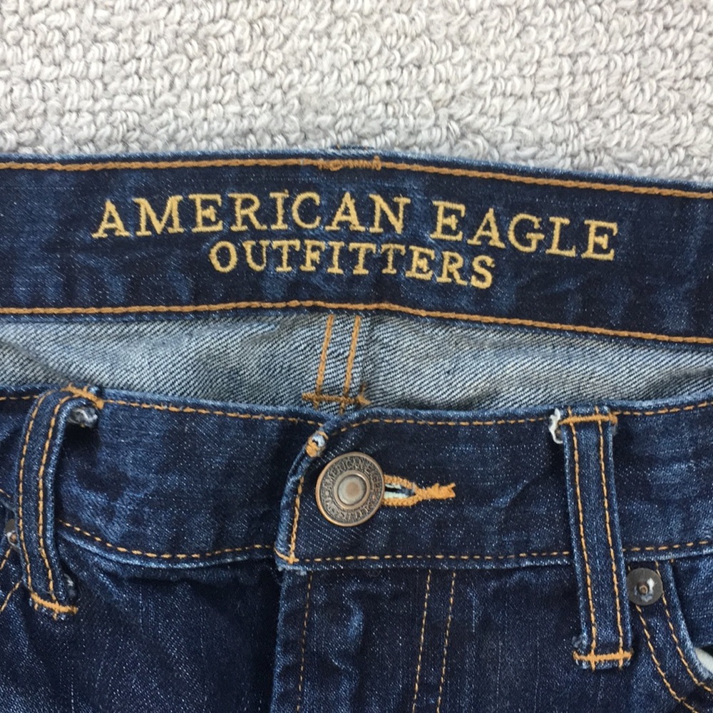 Men’s American Eagle jeans. (36 inseam 32 waist).